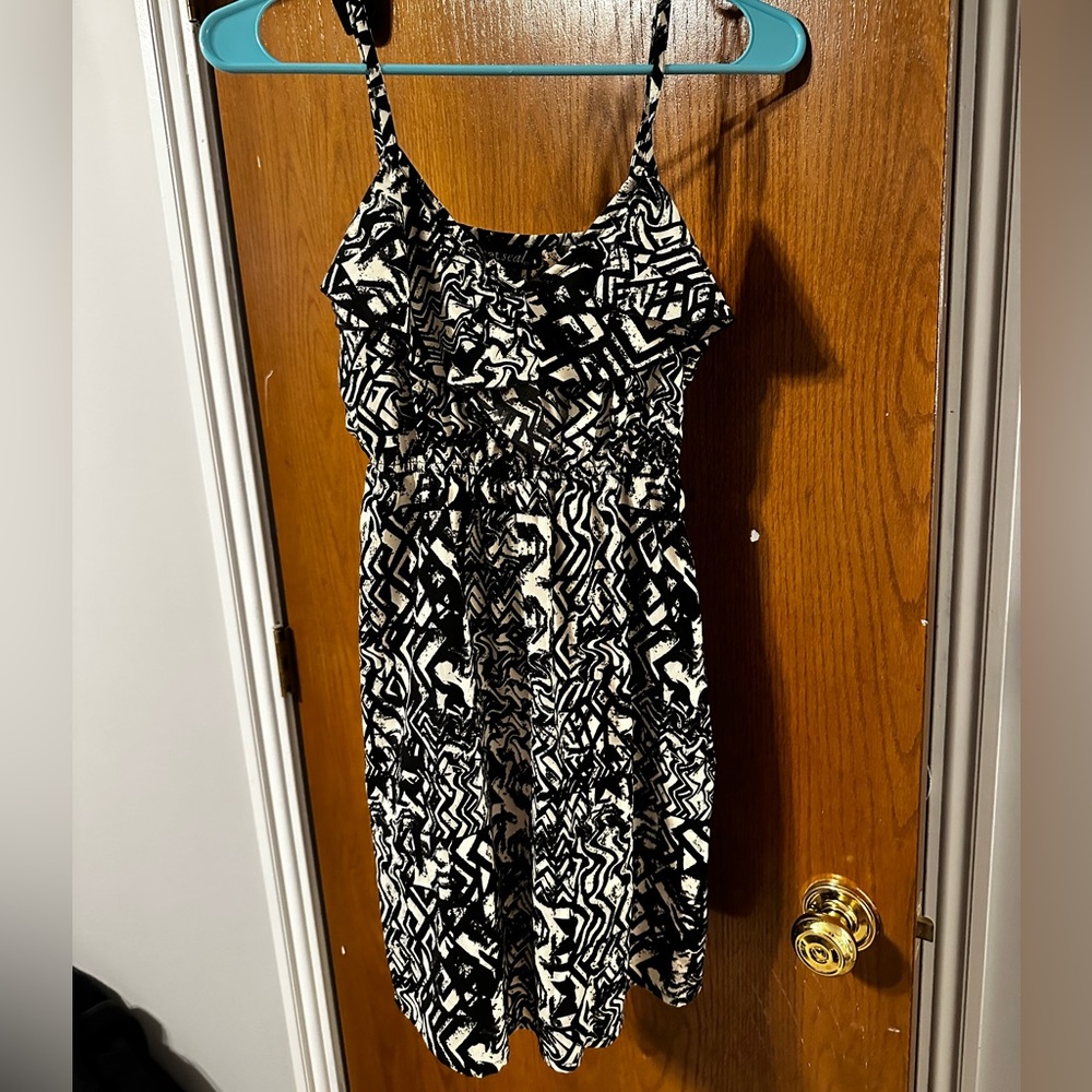 Wet Seal Beige and Black Patterned Dress